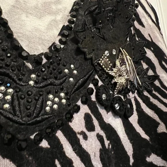 Motive-strechy sweater-zebra print-small-beaded-sequins - Picture 8 of 8